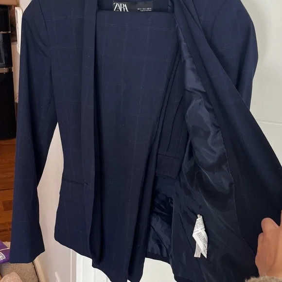 Zara Navy Blazer and Pant Suit Set - Picture 2 of 7
